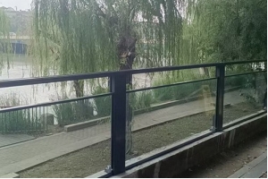 玻璃景观防洪墙